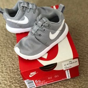 Child Nike Rosche Run Sneaker